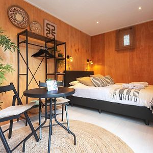 Studio met een King Size Bed